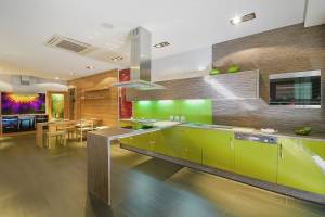 Aimen ASHUR - AIMEN ASHUR